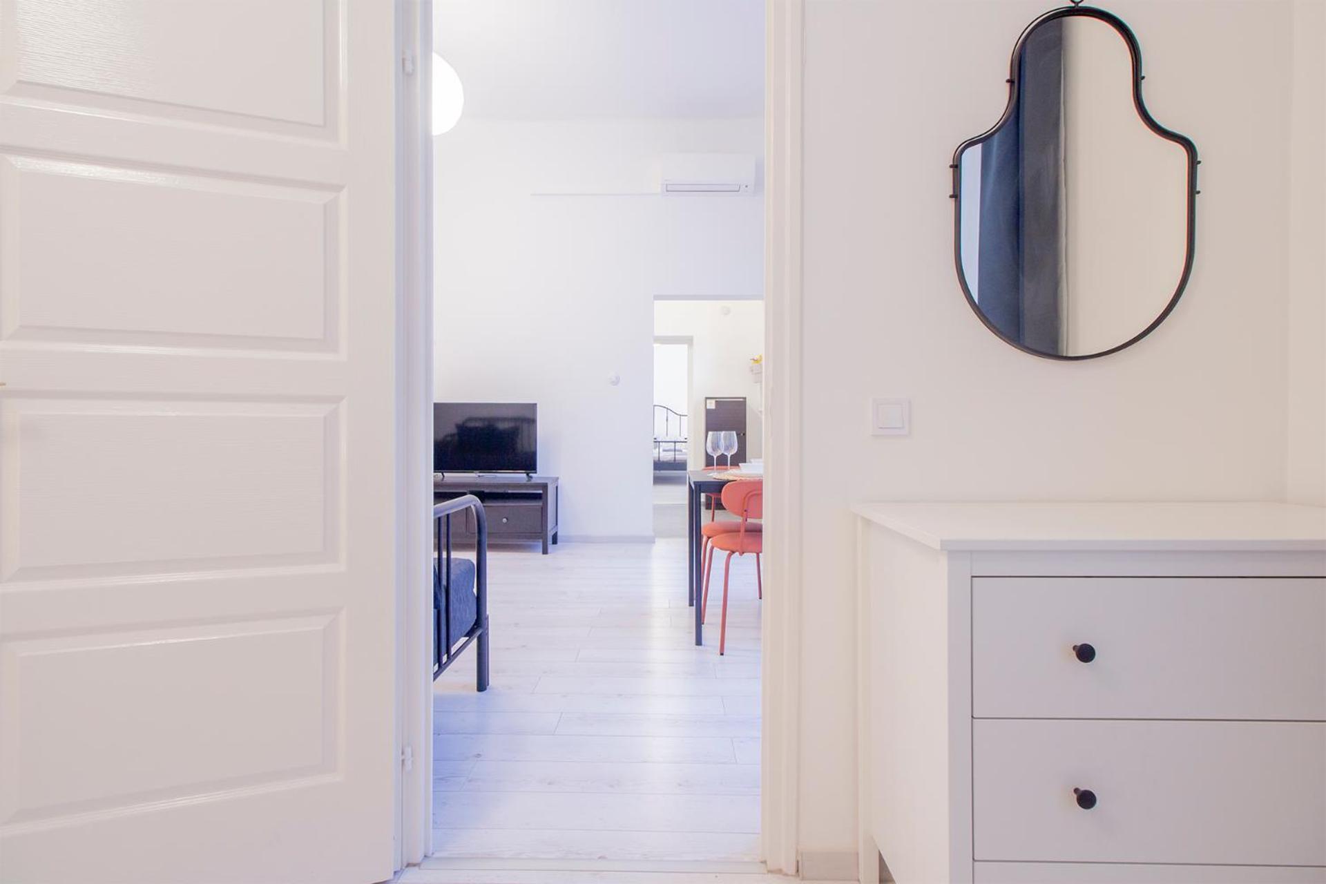 Kalvin 2Bdr Apartment With Ac Будапеща Екстериор снимка