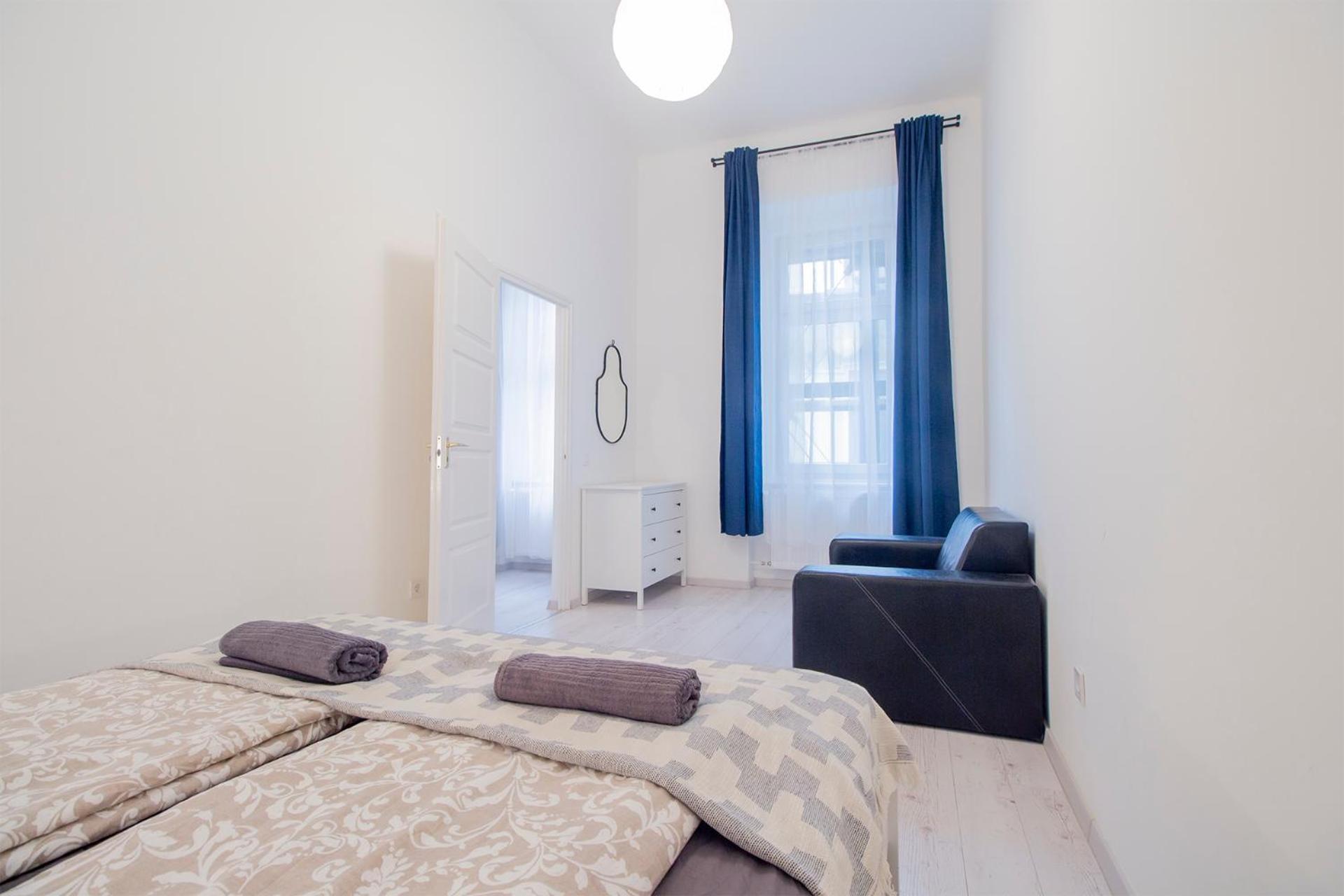 Kalvin 2Bdr Apartment With Ac Будапеща Екстериор снимка