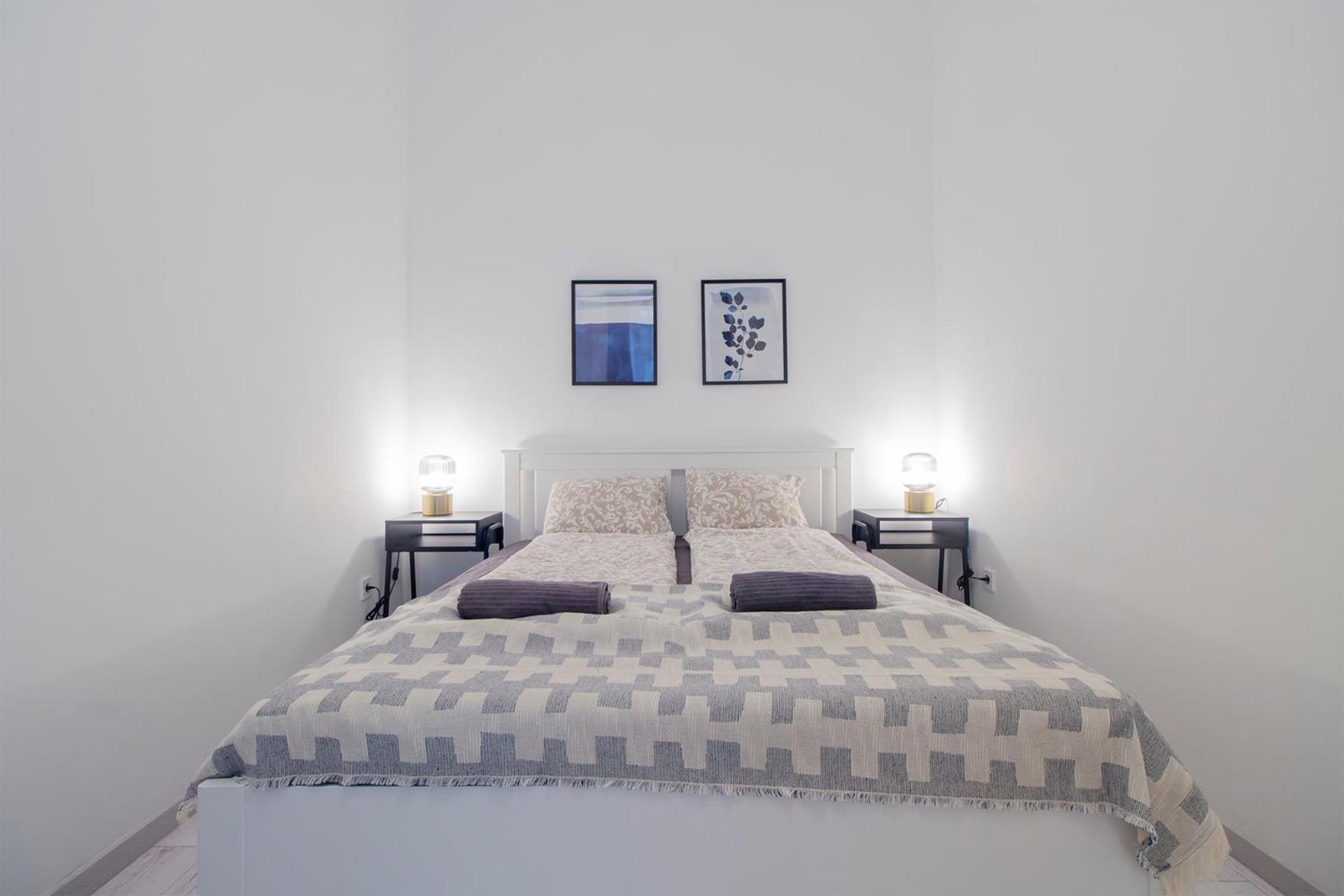 Kalvin 2Bdr Apartment With Ac Будапеща Екстериор снимка